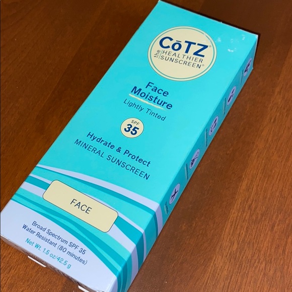 cotz face moisture lightly tinted sunscreen spf 35